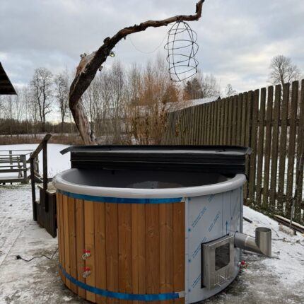 Hot tub with integrated oven wholesale manufacturer