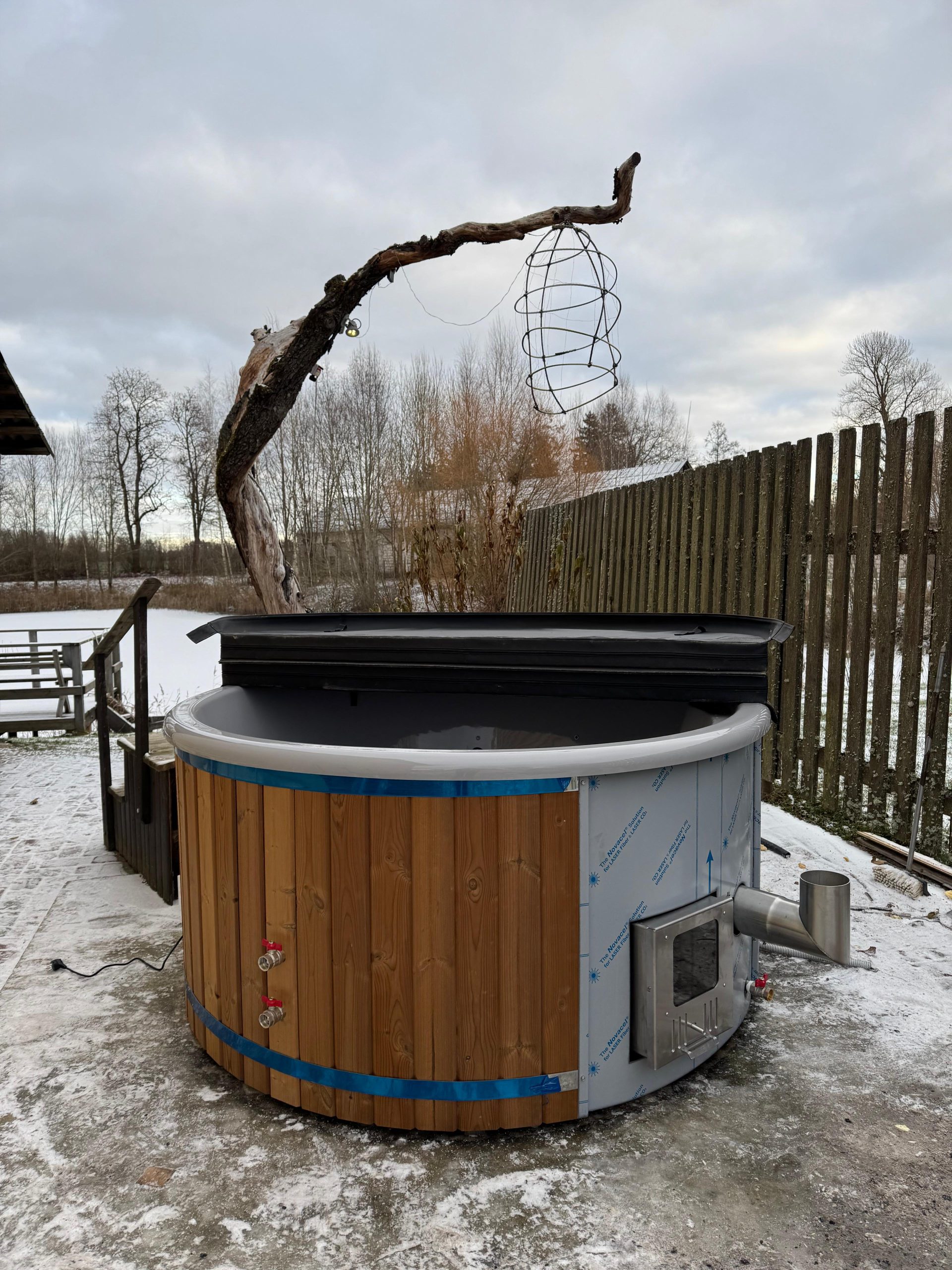 WhatsApp Image 2024-12-13 at 11.09.39 Hot tub with integrated oven wholesale manufacturer