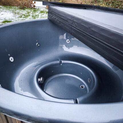 Hot tub manufacturer and wholesale europe