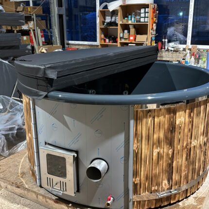 Hot tub wholesale