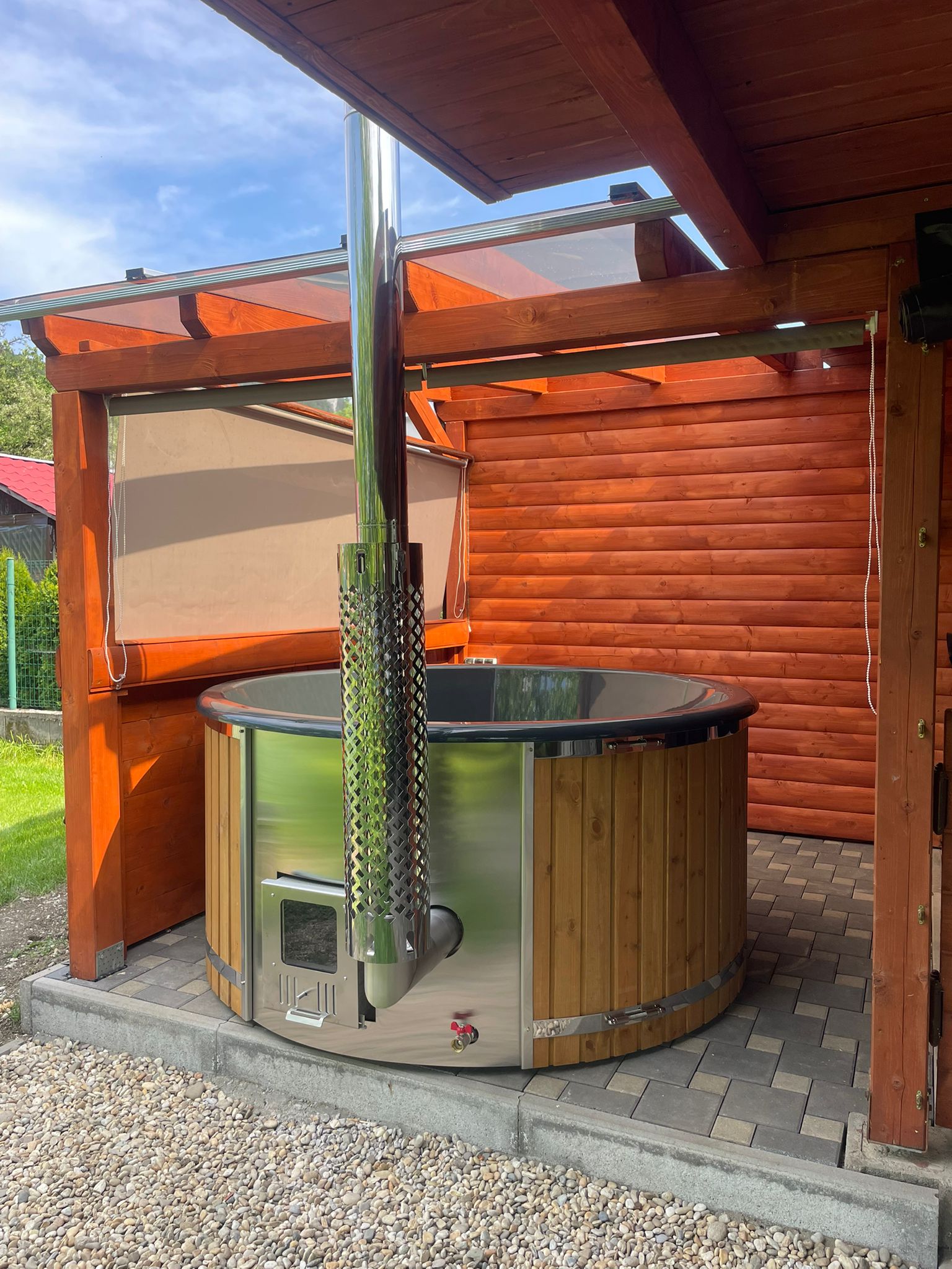 fiberglass-hot-tub-integrated-heater-hydro-led-200cm-1 Fiberglass hot tub with integrated wood fired heater